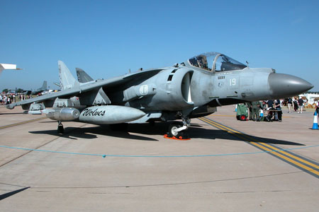 av8